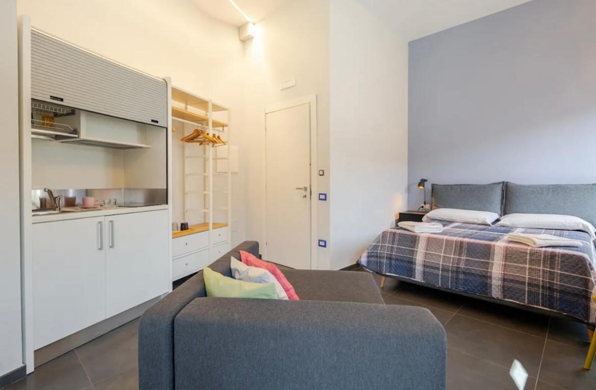 B&B Un Passo Dal Treno Piazza Vittorio Veneto 36-Salerno Station المظهر الخارجي الصورة